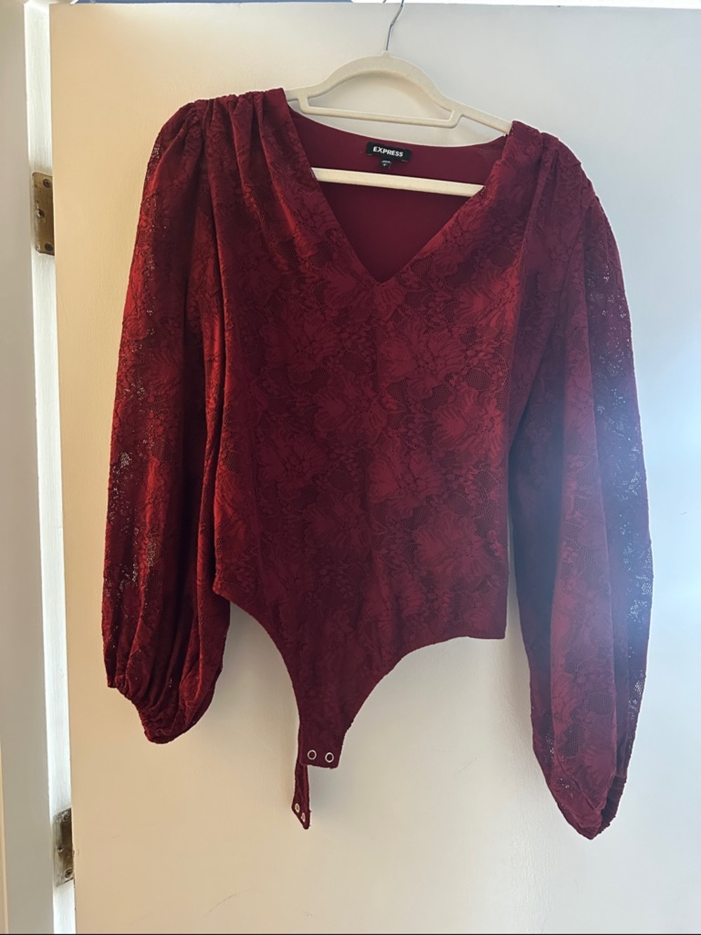 Express Wine Lace V-Neck Puff Sleeve Bodysuit